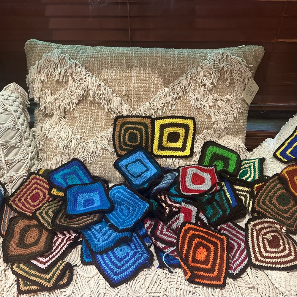 Handmade vintage Crochet granny Squares singles to upcycle projects quilts 55+ - Picture 2 of 13